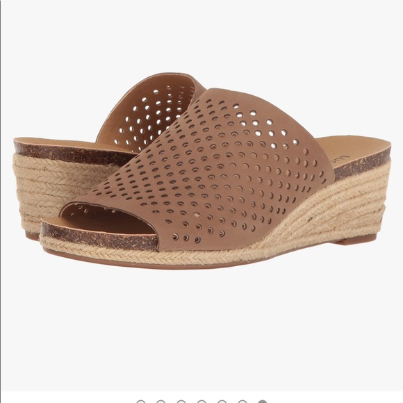 Lucky Brand Women's Jemya Leather Wedge Sandals - Picture 1 of 9